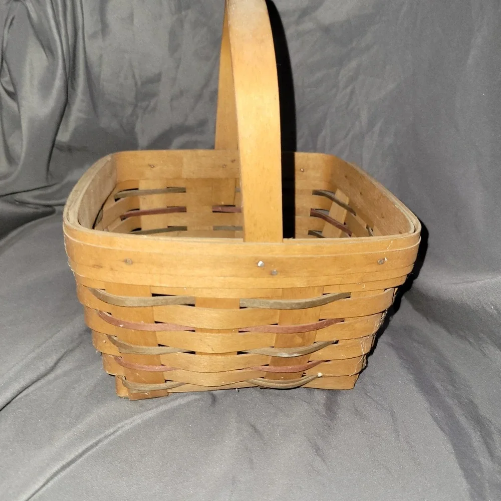 1991 Longaberger Imagine the Possibilities Bee Basket, Multi-color Weave, Easter